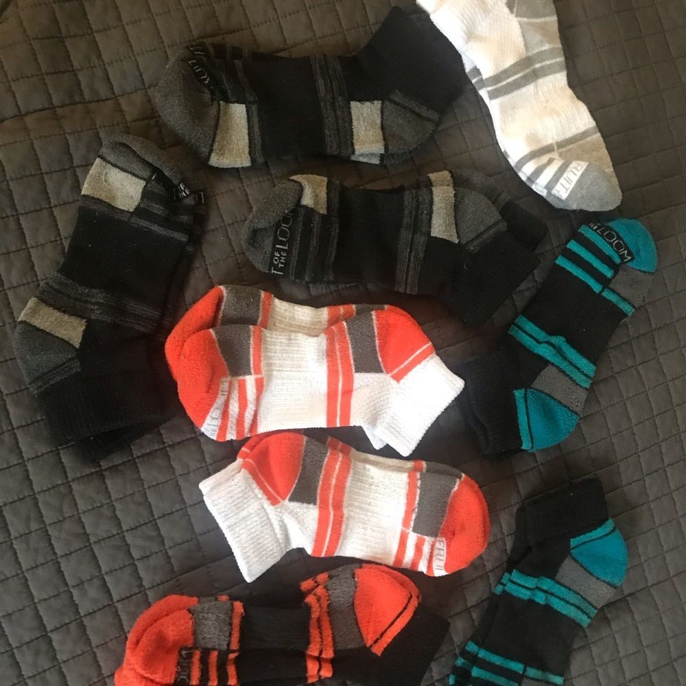 EUC Fruit of the Loom boys socks